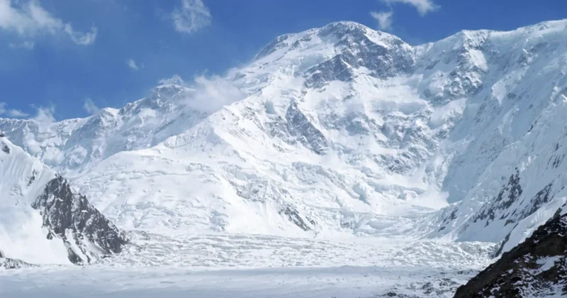 Qırğızıstan dağlarında alpinistlər həlak olub