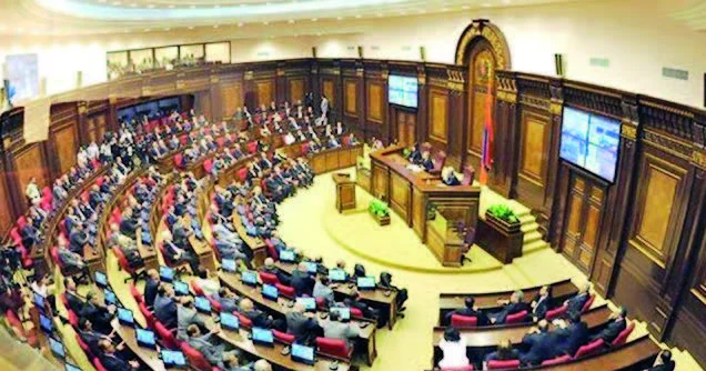 Sülh və seçki