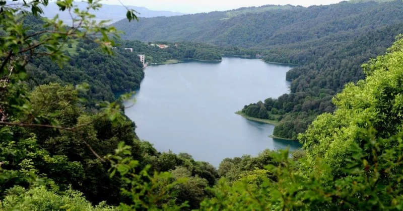 UNEP: Dünyada böyük göllərin azı dörddəbiri çirklənməyə məruz qalır