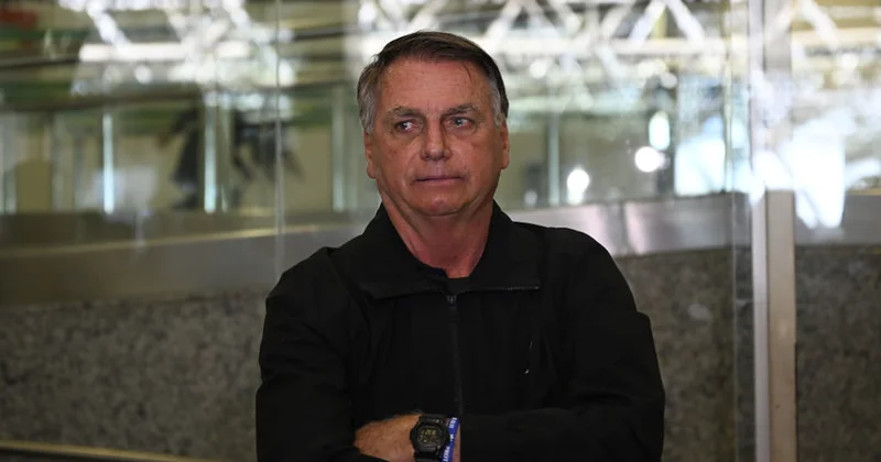 Braziliya hakimi Bolsonaronun polis nəzarəti altında qalmasına qərar verdi