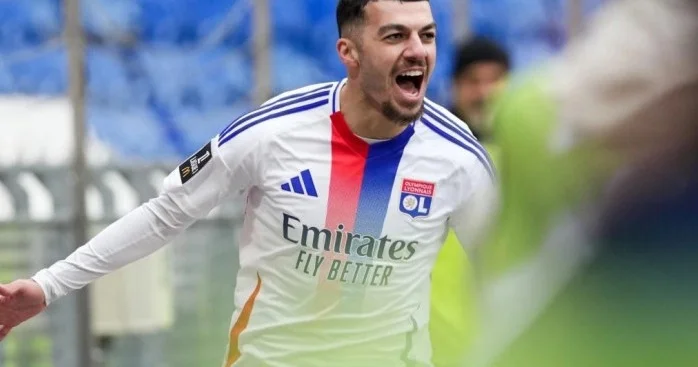 İspan klubu gürcü futbolçuya görə 30 milyonundan keçməyə hazırdır