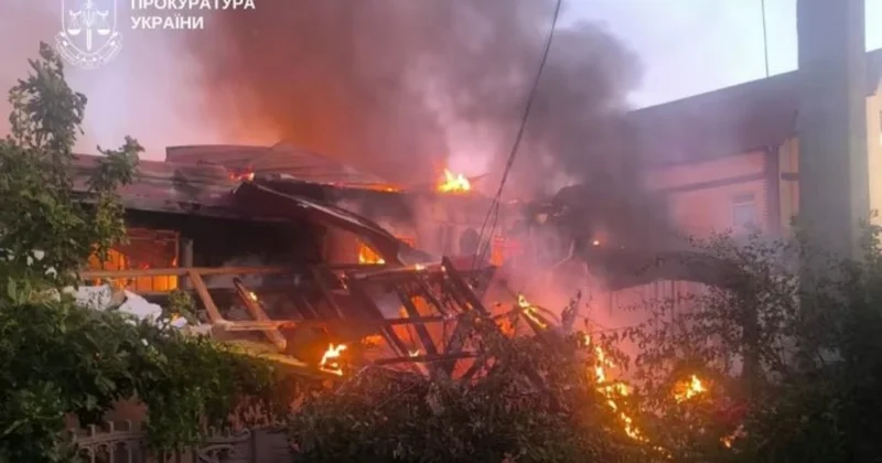 При обстреле Херсона российскими войсками погиб один, пострадали два человека