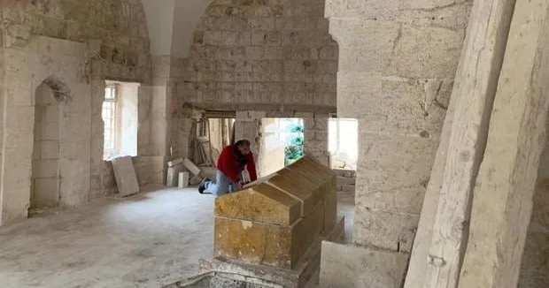 Nəsiminin məzarının Hələbdə qalması daha çox fayda verər Deputat