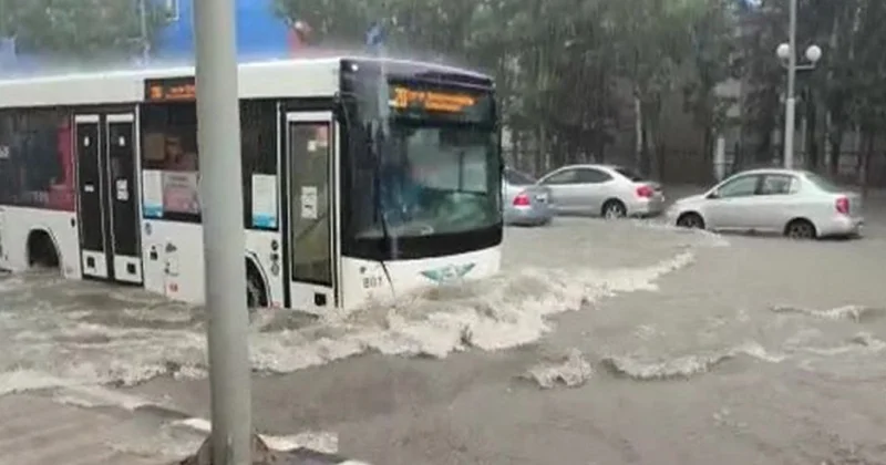 Rusiyanın bəzi bölgələrində güclü leysan dağıntılara səbəb olub