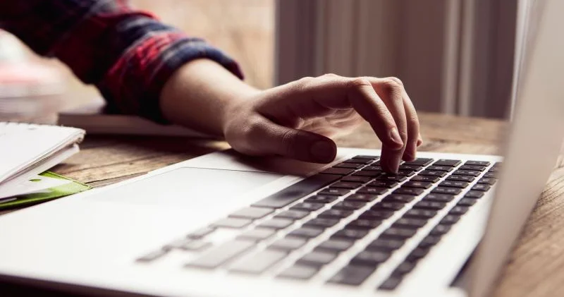 İnternet istifadəçilərinin nisbəti 90,9 faizə çatır