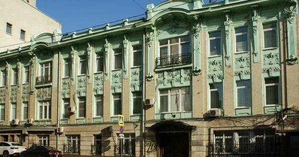 Səfirliyimiz önündə təxribat: Onlar məsuliyyəti öz üzərinə götürdü