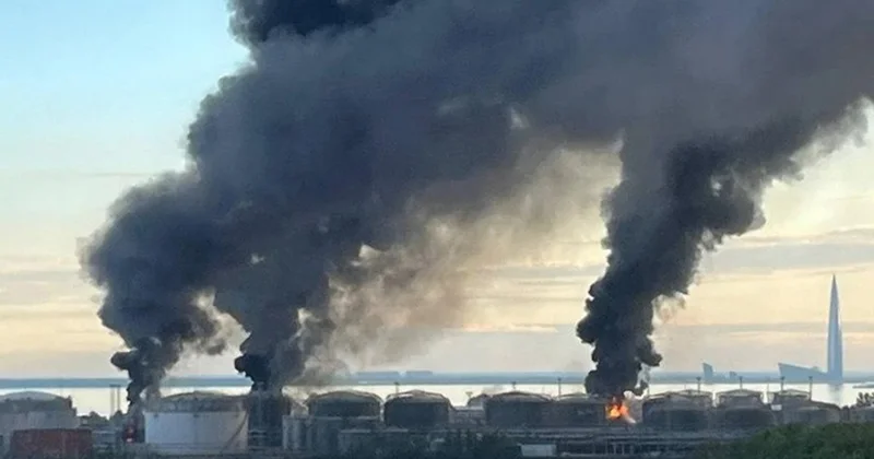 Sankt Peterburqda avtomobil partladılıb, hərbçi ölüb