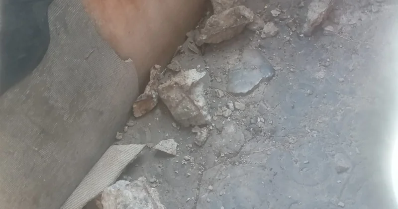 Şəmkirdə binanın eyvanı çökdü VİDEO FOTO
