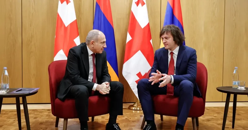 Пашинян пригласил Кобахидзе в Армению