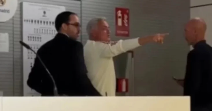 Mənim haqqımda pis danışırsansa, ehtiyatlı ol Mourinyo jurnalisti hədələdi