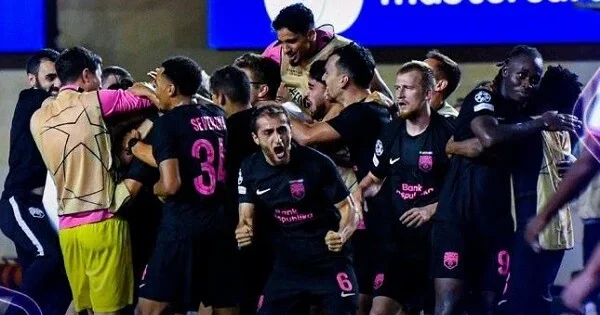 17 milyonluq "Sabah" 5 milyard avroluq nəhənglərə qarşı