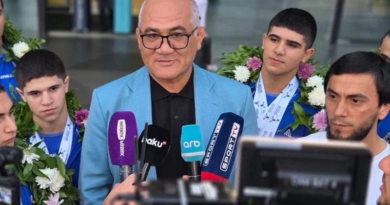 Avropa birinciliyində 15 medal qazanmış atletlərimiz Vətəndə Fotolar