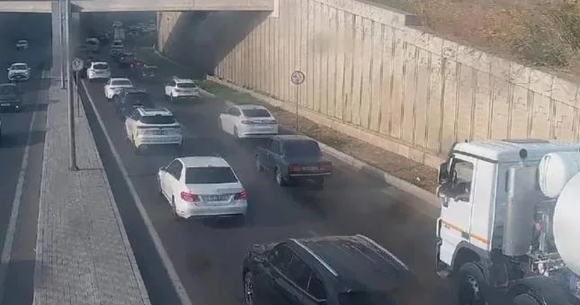 Bakıda sıxlıq müşahidə olunan yollar SİYAHI