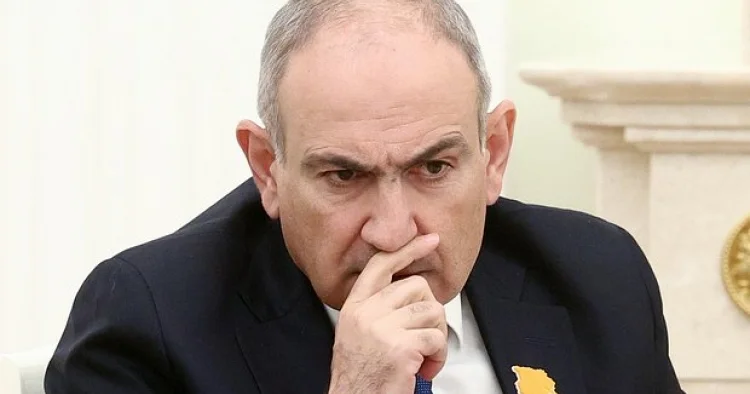 Moskvadan Paşinyana mesaj:“Belə alyansa üzvlük...”