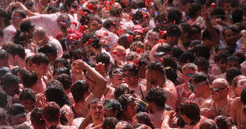 İspaniyada pomidor festivalı keçirildi Fotolar