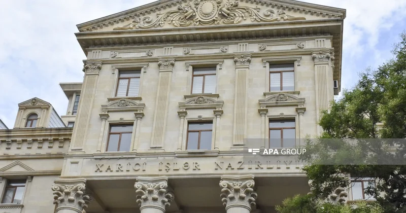Avstriya səfiri etimadnaməsinin surətini Ceyhun Bayramova təqdim edib