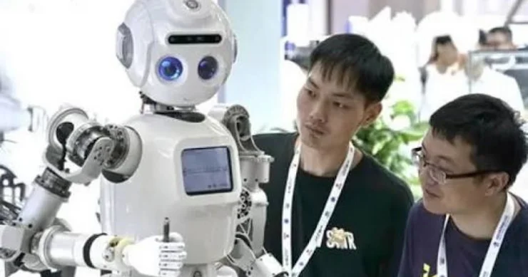 ​Robortlara yatırılan milyardlar batır Çinin humanoid layihəsinin acı reallığı üzə çıxdı
