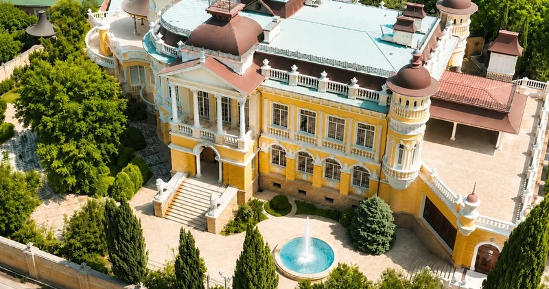 Bakıda saray kimi villa ŞOK qiymətə satışa çıxarıldı FOTOLAR