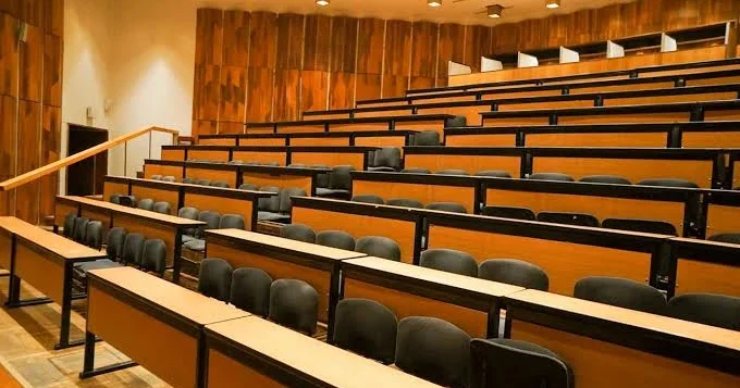 Обнародовано число вакантных мест в вузах Азербайджана после первого этапа приема