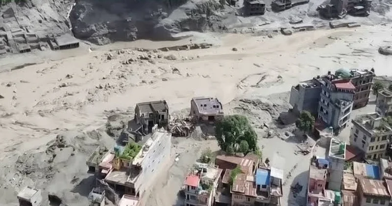 Nepalda daşqınlarda ölənlərin sayı 270 ə çatıb, 800 dən çox insan itkin düşüb YENİLƏNİB 4