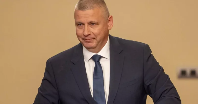 Венгерского министра оштрафовали за непристегнутый ремень безопасности