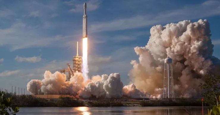 NASA kainatın ən böyük sirrlərini araşdıracaq yeni teleskopu kosmosa göndərir