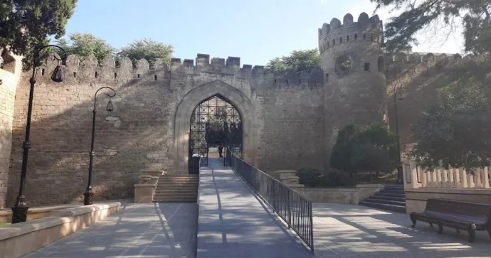 “İçərişəhər”də quraşdırılan panduslar nəyə təsir edəcək? EKSPERT