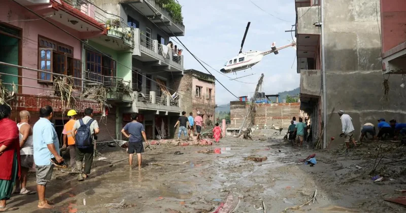 Nepalda sel fəlakəti zamanı azı 8 Almaniya vətəndaşı itkin düşüb
