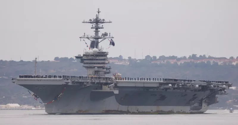 CNN: Авианосец USS Theodore Roosevelt направят на Ближний Восток