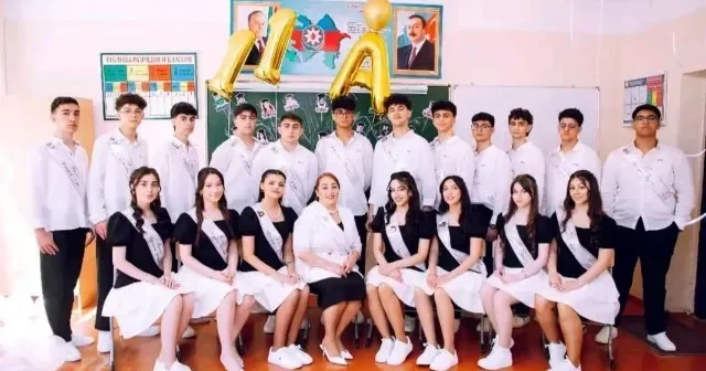 Hamısı ali məktəbə qəbul oldu 5 i 600 dən yüksək bal topladı FOTO