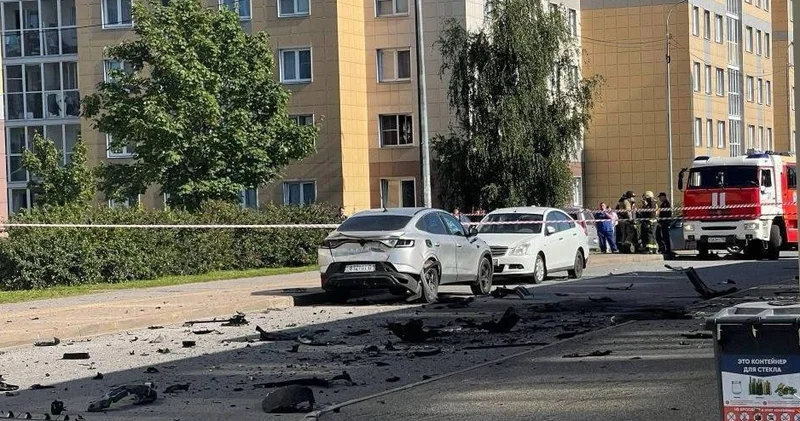 В Петербурге взорвали автомобиль: погиб военный Minval Politika