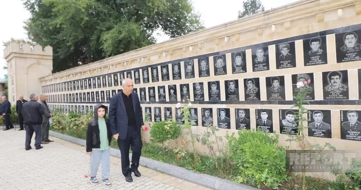 В городах и районах западного региона почтили память шехидов