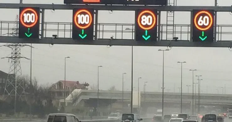 Yağışa görə sürət həddi endirildi