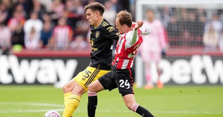 “Brentford” 88 ildən sonra “Mançester Yunayted”i iki dəfə dalbadal məğlub edib VİDEO
