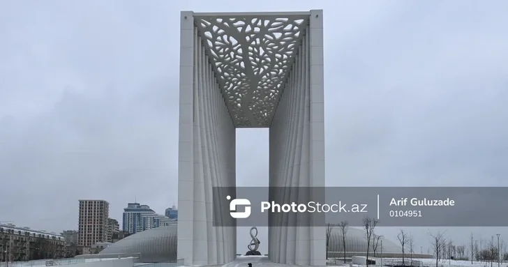 Азербайджанский народ посещает Парк Победы