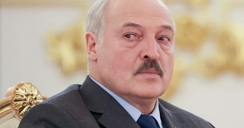 Лукашенко: Лучше работать на земле, чем воевать