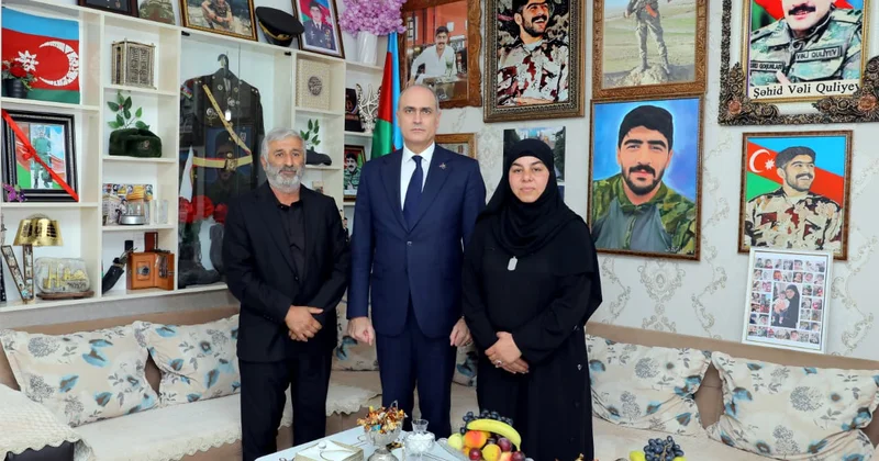 Ali Məclis sədrinin birinci müavini Bəxtiyar Məmmədov şəhid ailələrini ziyarət edib