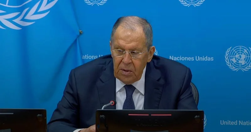“Qeyri qanuni sanksiyalar Qərb diplomatiyasının alətinə çevrilib” Lavrov