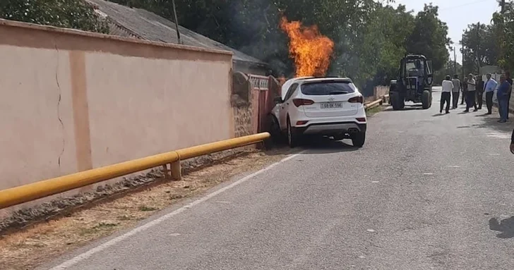 В Нахчыване автомобильная авария оставила сотни домов без газа
