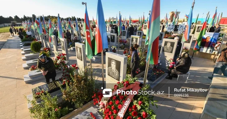 II Аллея шехидов в Баку переименована