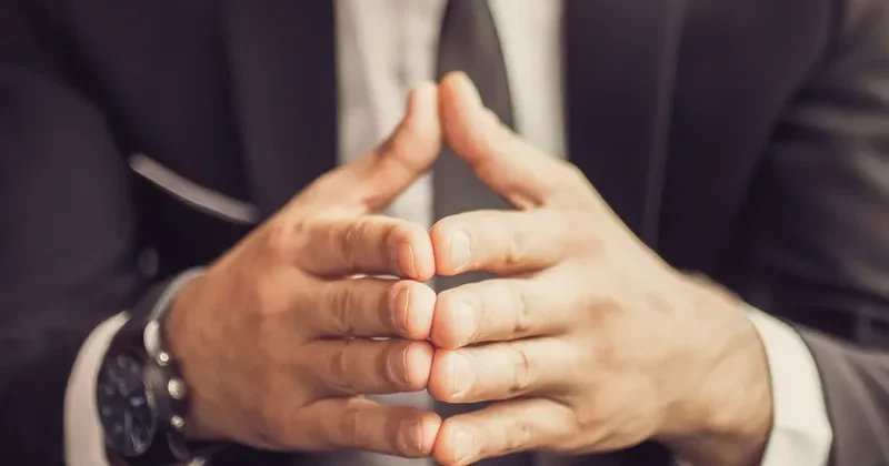 Bir baxışda insanları anlamağın 10 yolu
