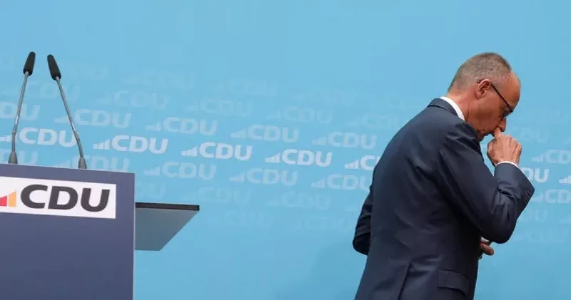 Рейтинг партии Мерца показал рекордно низкий результат