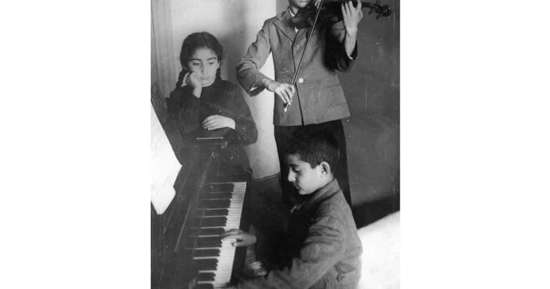 “Atana de ki, məktəbə gəlsin”: Səməd Vurğunun qızının xatirələrindən