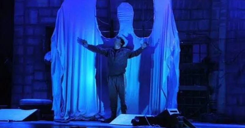 Sumqayıt teatrında Anım Günü ilə əlaqədar “Ölməz” tamaşası təqdim edilib