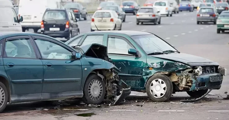 Göygöldə iki maşın toqquşdu, xəsarət alanlar var