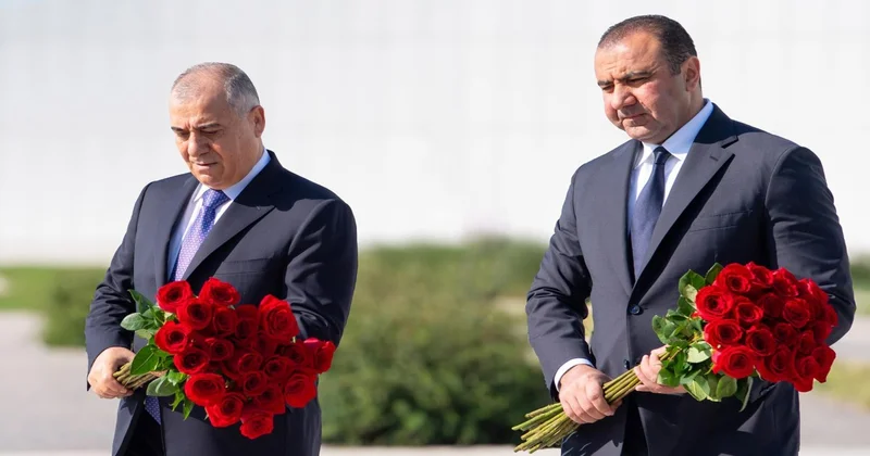 Əli Nağıyev və Orxan Sultanov Bakı şəhərindəki Zəfər parkını ziyarət ediblər FOTO