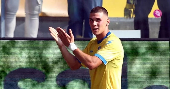 Roma gürcü futbolçunu transfer etmək istəyir