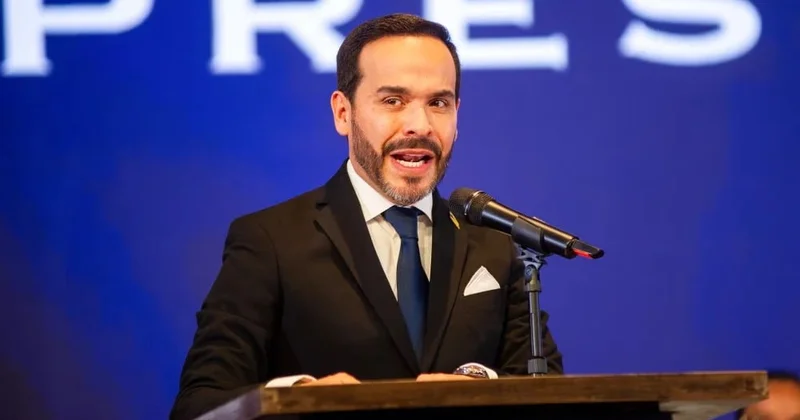 Kolumbiya prezidenti narkobaronı ABŞ a TƏHVİL VERDİ