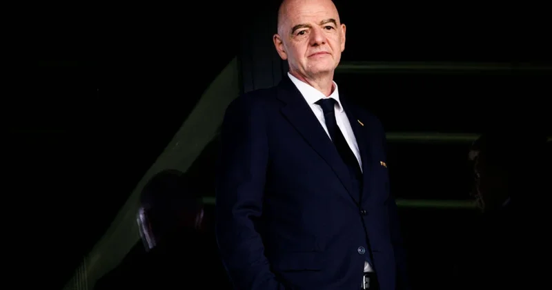 Avstriya Futbol Federasiyası İnfantinoya dəstəyini geri çəkdi