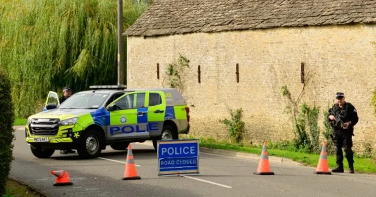 Britaniyada beş nəfər terrorçuluq ittihamı ilə həbs edilib
